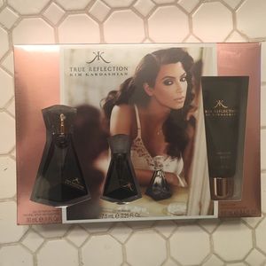 Kim kardashian perfume