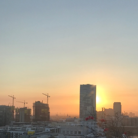 Meet your Posher, JLynn - Picture 4 of 8