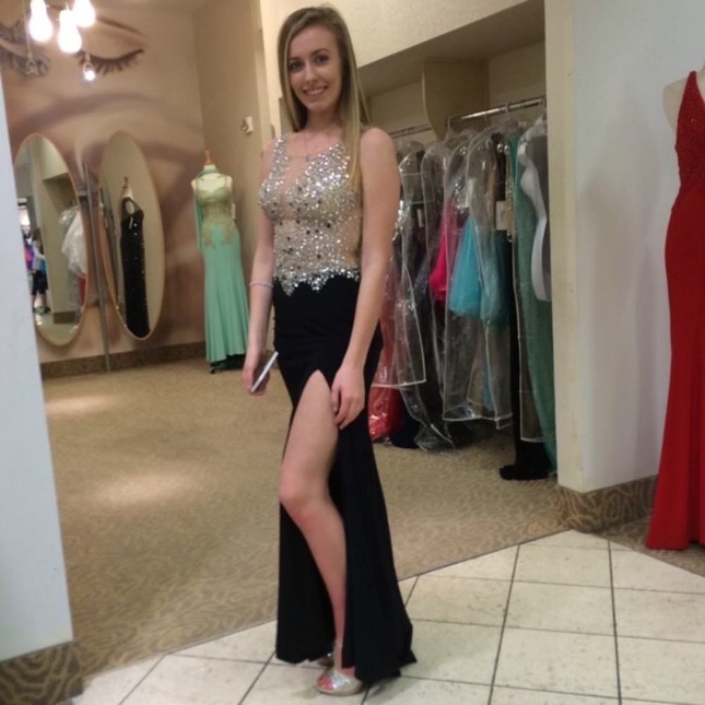 Black prom dress