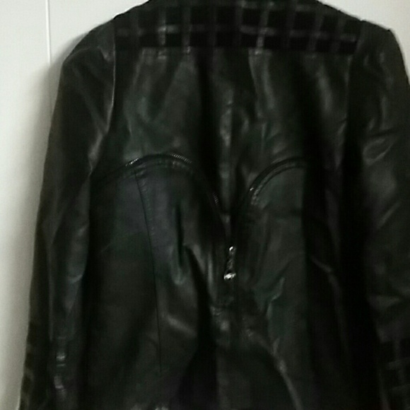 leather - Picture 2 of 2