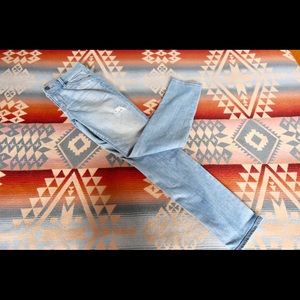 FINAL PRICE DROP Comfy light wash jeans