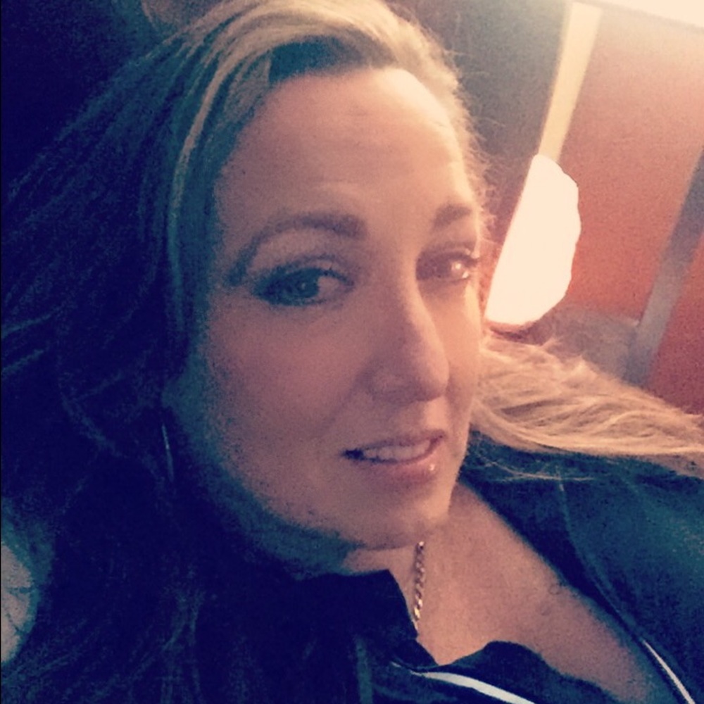 Meet your Posher, Monica