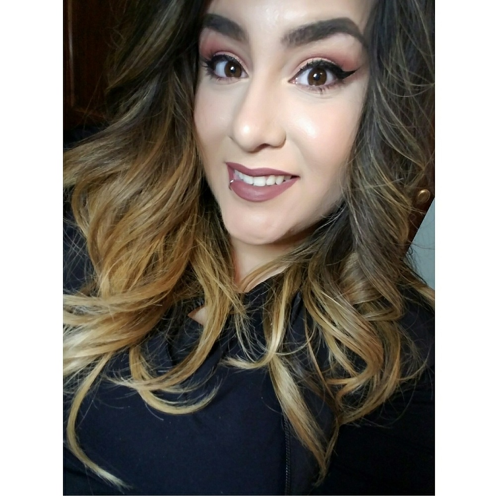 Meet your Posher, Olivi