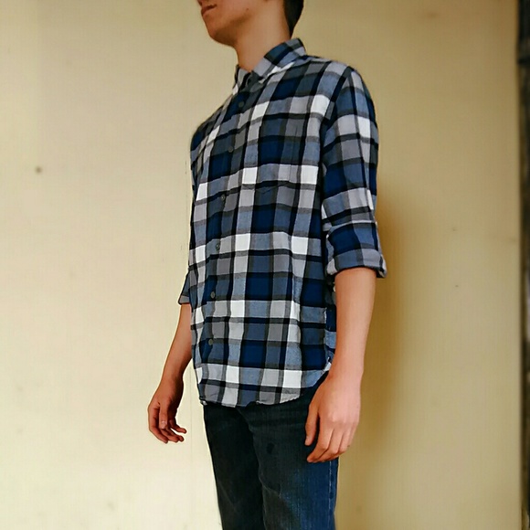 Aeropostale button up - Picture 2 of 3