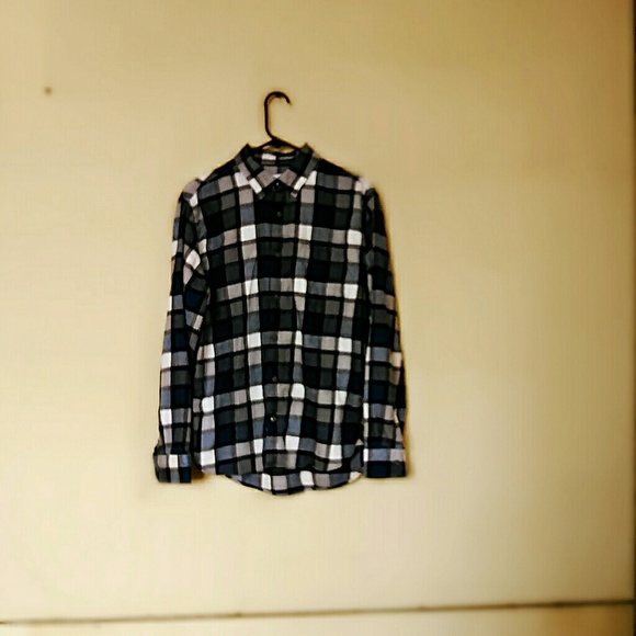 Aeropostale button up - Picture 3 of 3