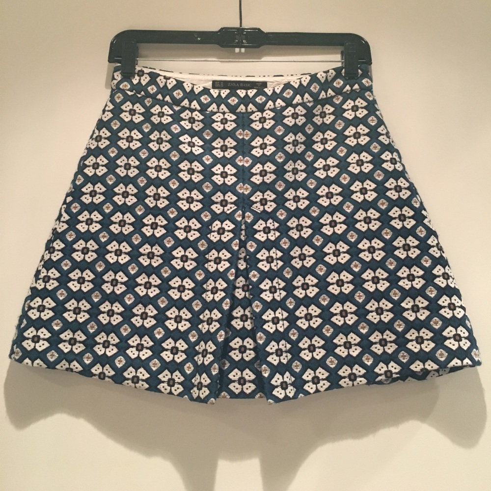 Zara Basic print mini skirt