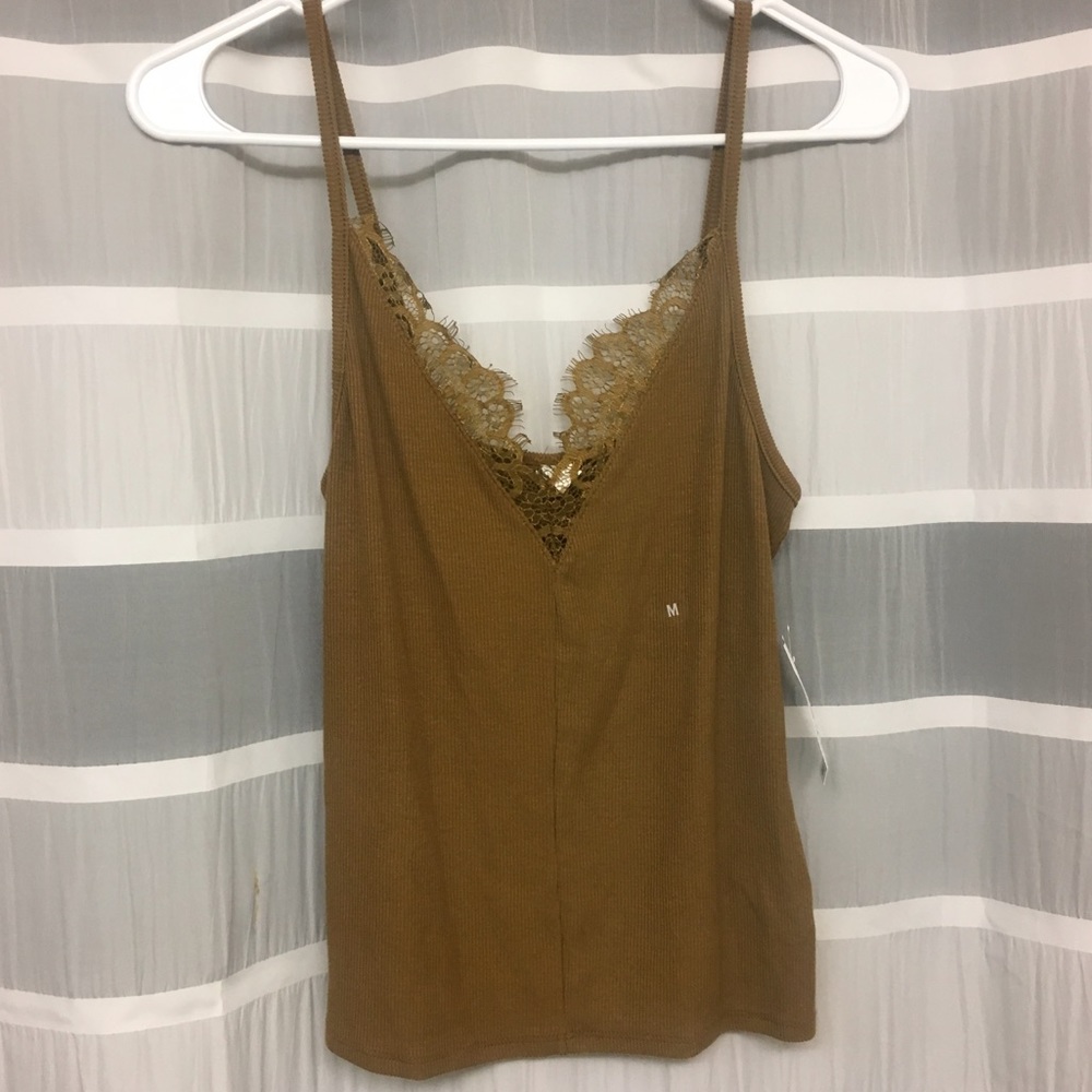 Size M NWT Pacsun tank