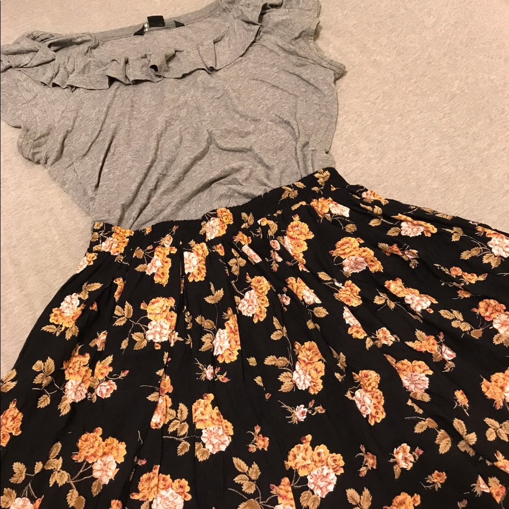 🦄Brandy Melville orange floral a line skirt