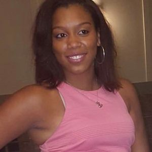 Meet your Posher, Simone