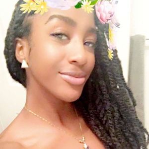 Meet your Posher, Ashlie