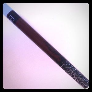 Kat Von D Everlasting Liquid Lipstick in Vampira