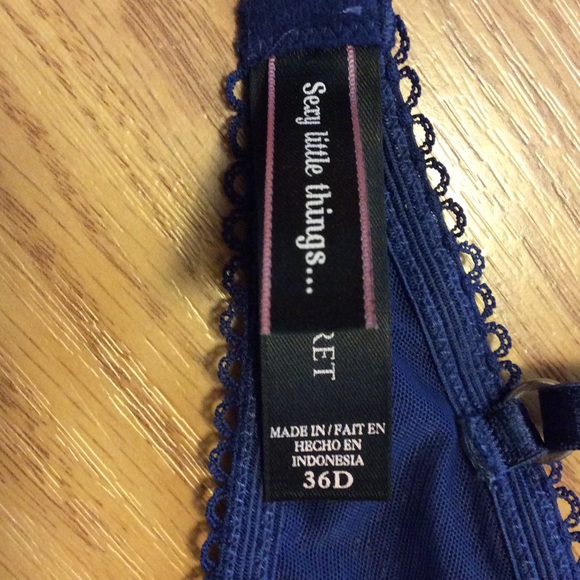 Victoria Secrets Sexy Little Things Bra - Picture 3 of 4