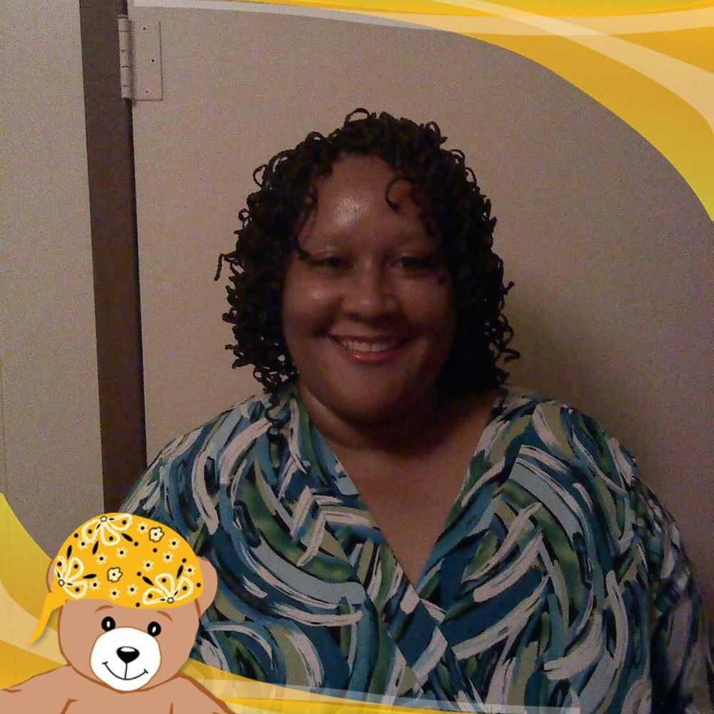 Meet your Posher, Cassandra