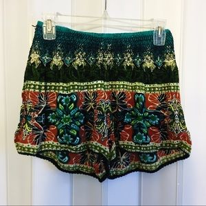 Patterned flowy shorts