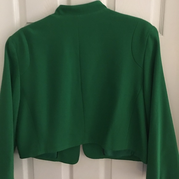 💚Green Jacket. ()💚 - Picture 2 of 2