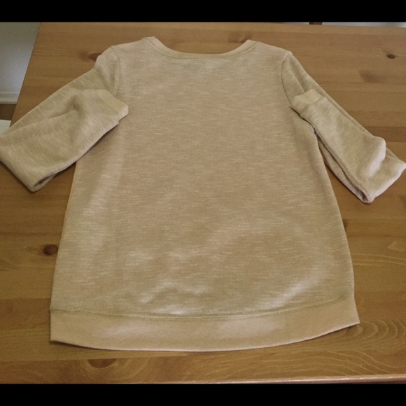 H&M sweater. - Picture 2 of 2