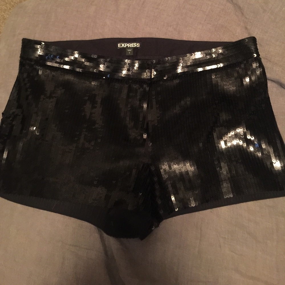 Express sequin shorts size 6