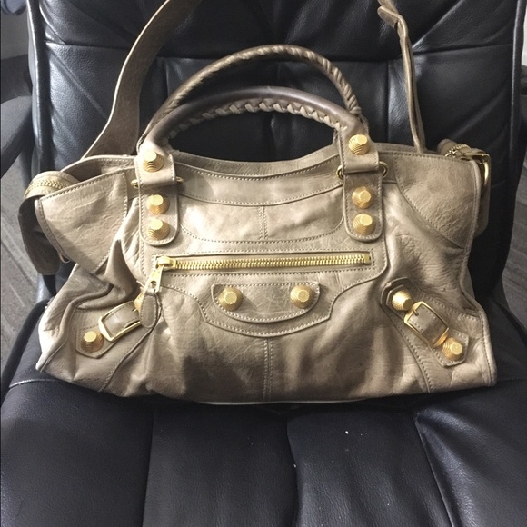 Balenciaga (additional) - Picture 2 of 4