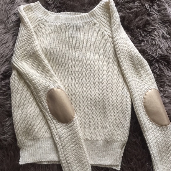 Sweater with  gold elbows  patches. - Picture 2 of 3