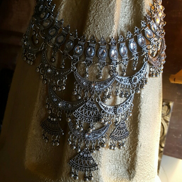 💋NWT Extravagant Boho Tribal necklace - Picture 2 of 4