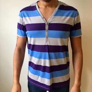 TODAY 5/12 LAST DAY!! A|X v neck T