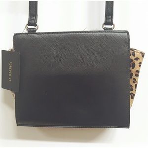 Crossbody bag