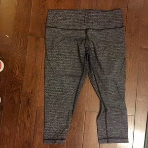 Lululemon Wunder Under Crops