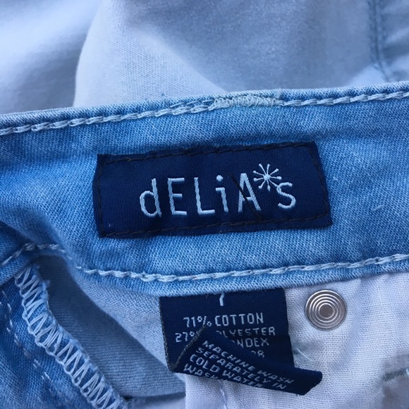 Light Wash Olivia Skinny Jean - Picture 4 of 8