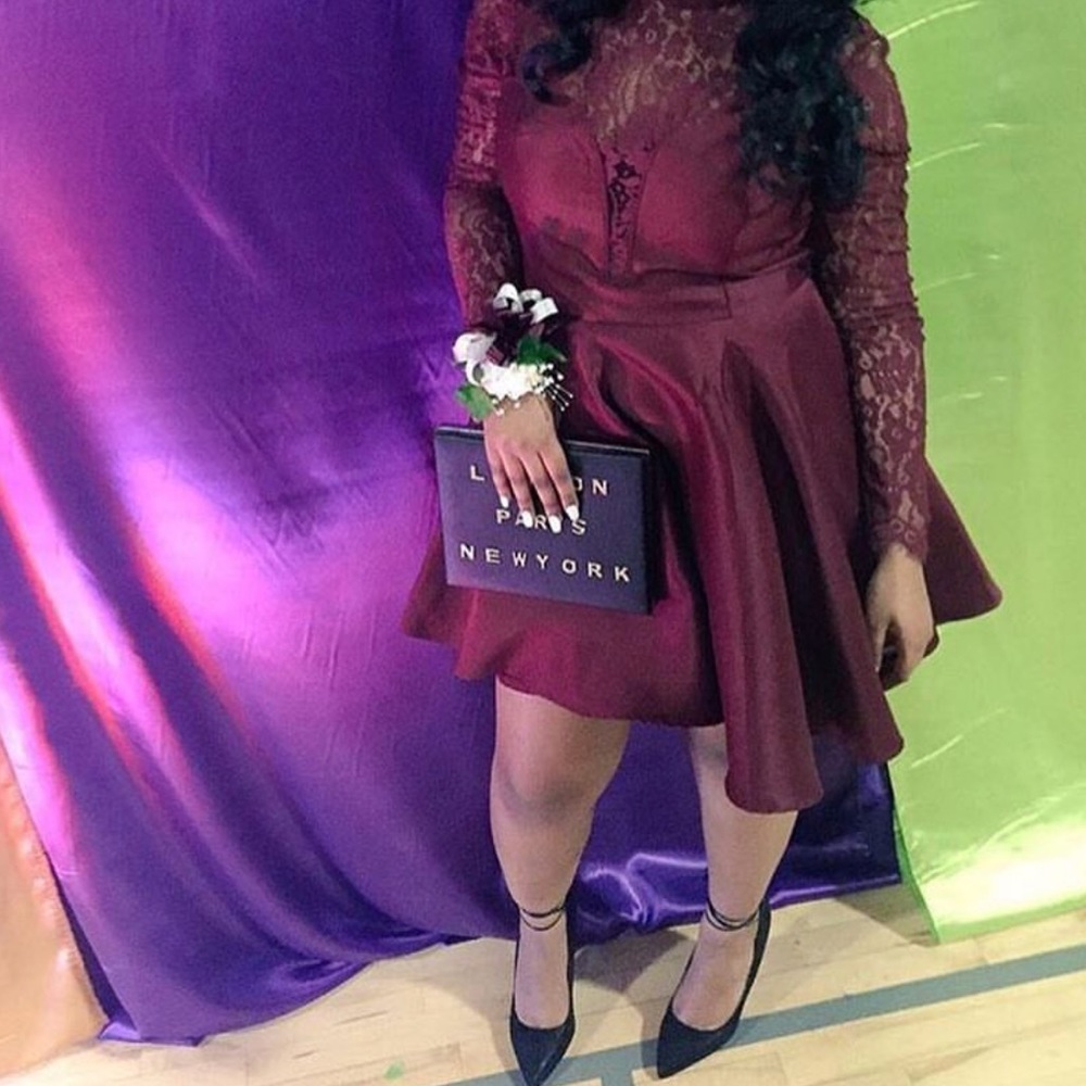 Junior prom dress Burgundy