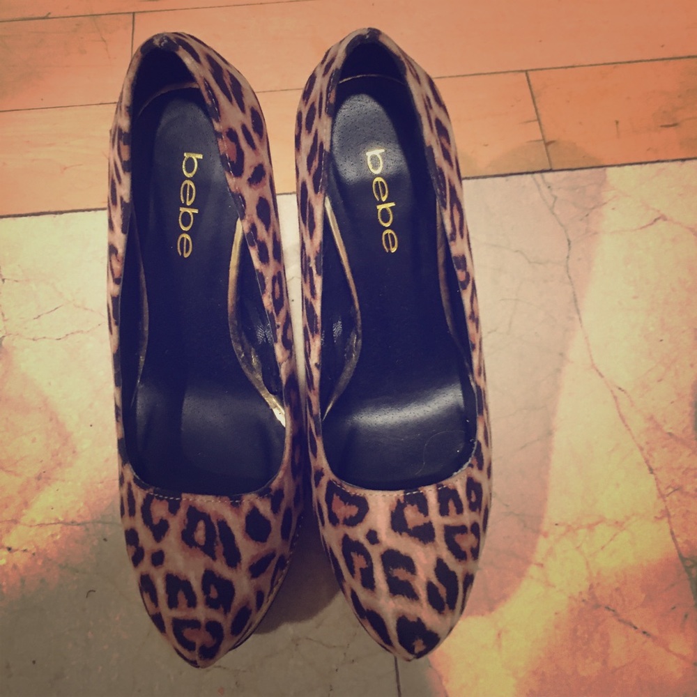 Bebe leopard pumps