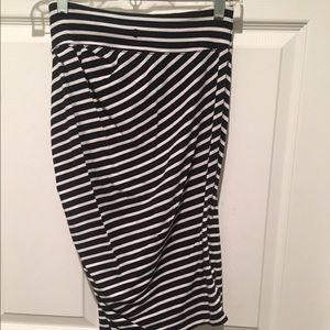 Striped lululemon skirt