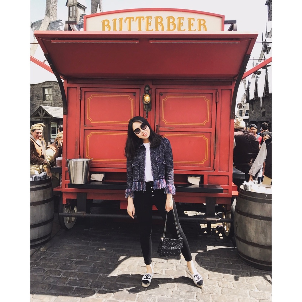 Meet your Posher, Lijie