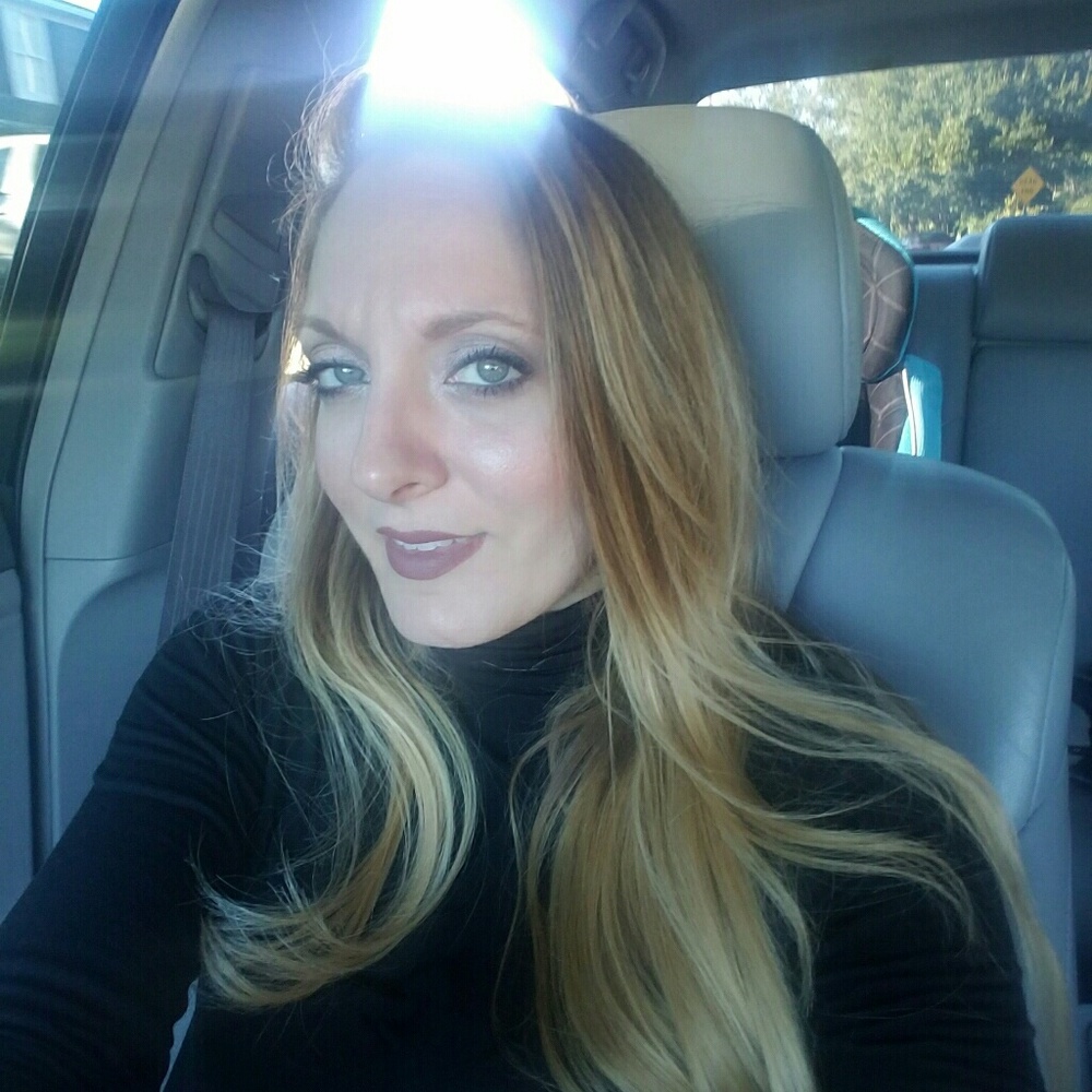 Meet your Posher, Crystal