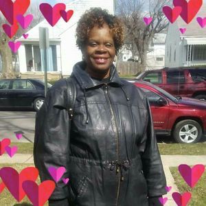 Meet your Posher, Myra