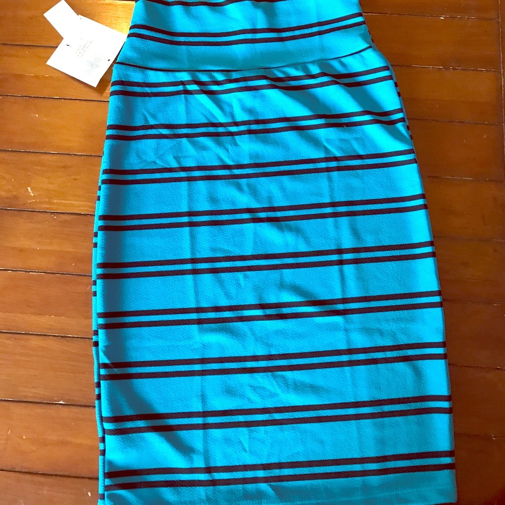 XS Lularoe Cassie