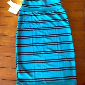 XS Lularoe Cassie