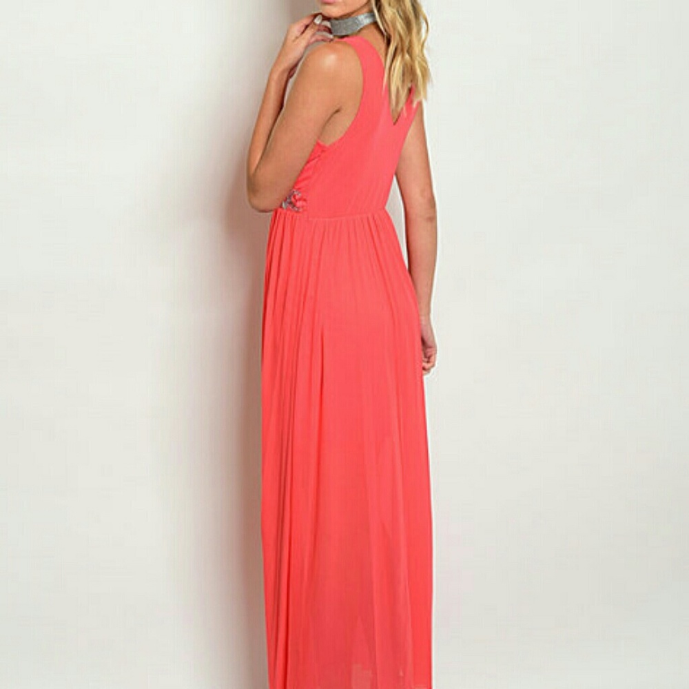 Coral Empire-Waist V-Neck Maxi Dress. - Picture 4 of 4