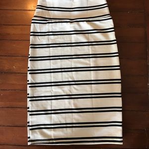 XS Lularoe Cassie