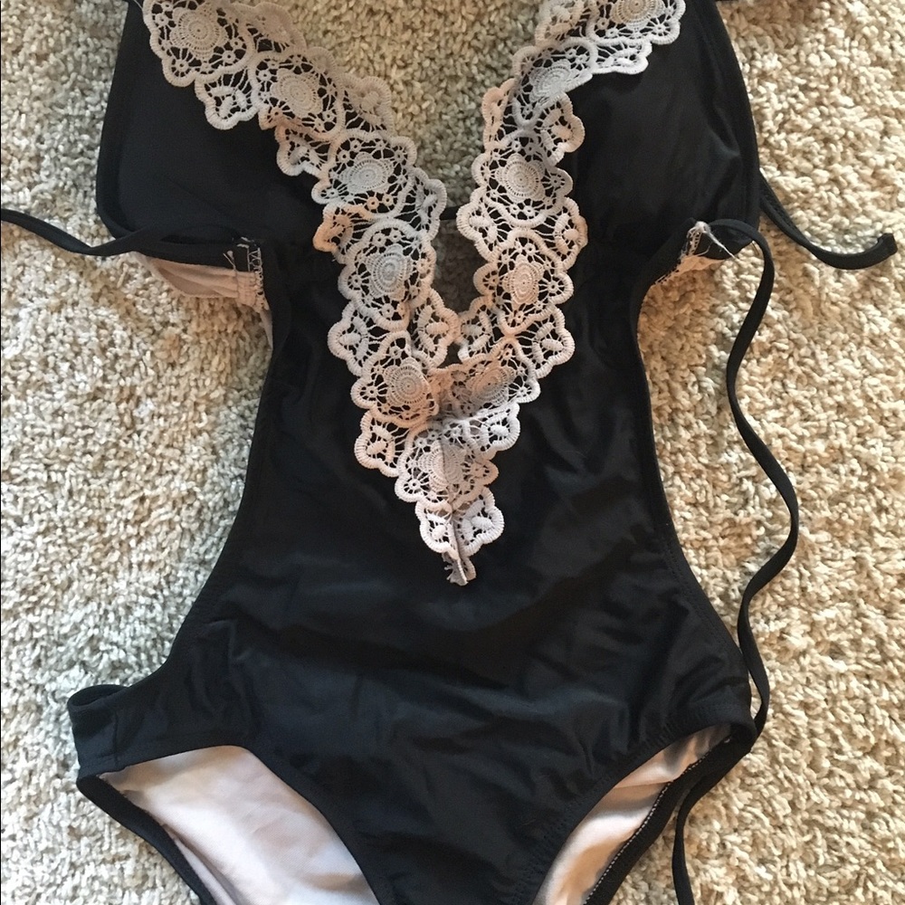 Target one piece swimsuit