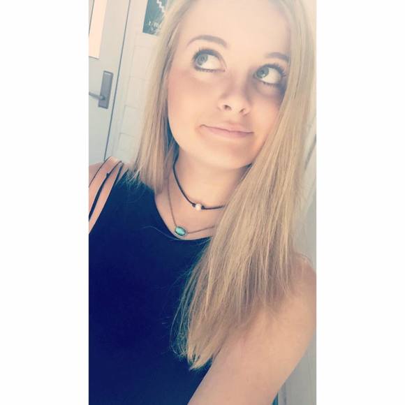 Meet your Posher, Shelby - Picture 1 of 1