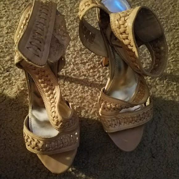 Sold - Picture 1 of 4