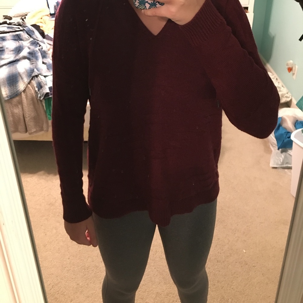 American eagle sweater