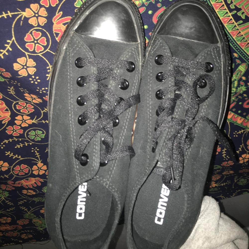 Black Converse ON HOLD