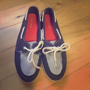 Women's Nautica Boat Shoes Size 7
