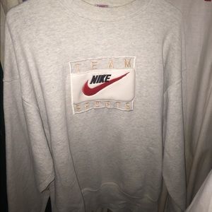 Nike pull over