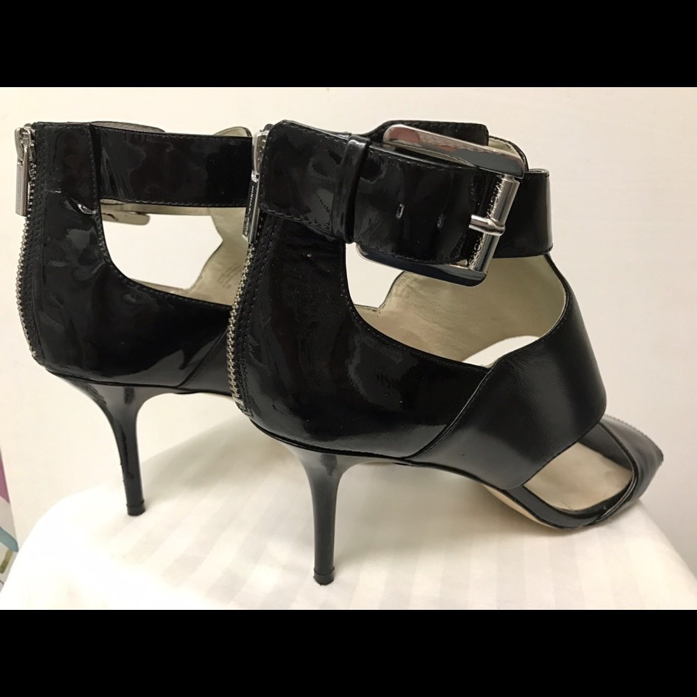 Michael Kors sandals - Picture 2 of 5