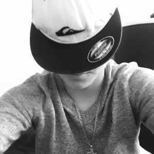 Meet your Posher, Roberto