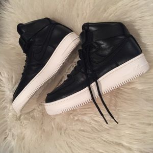 NIKE AIR FORCE 1 UPSTEP HIGH SI