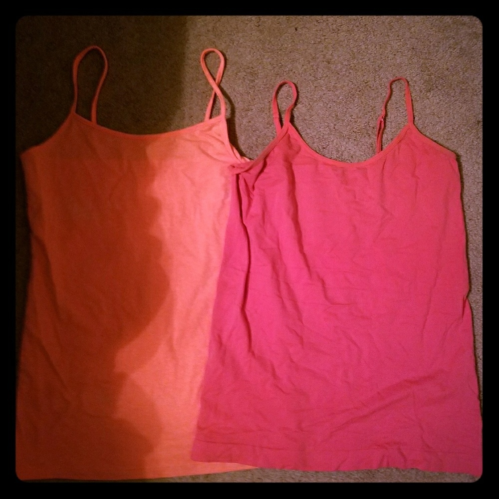 2 tank tops
