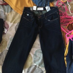 Abercrombie JEANS!
